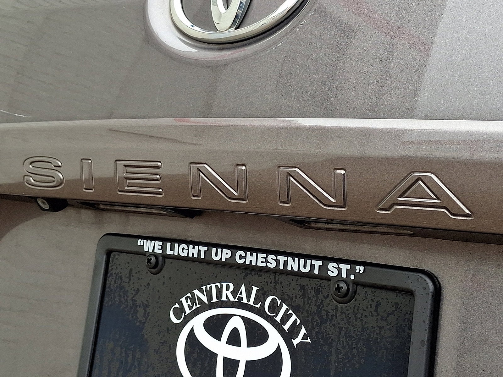 2013 Toyota Sienna XLE