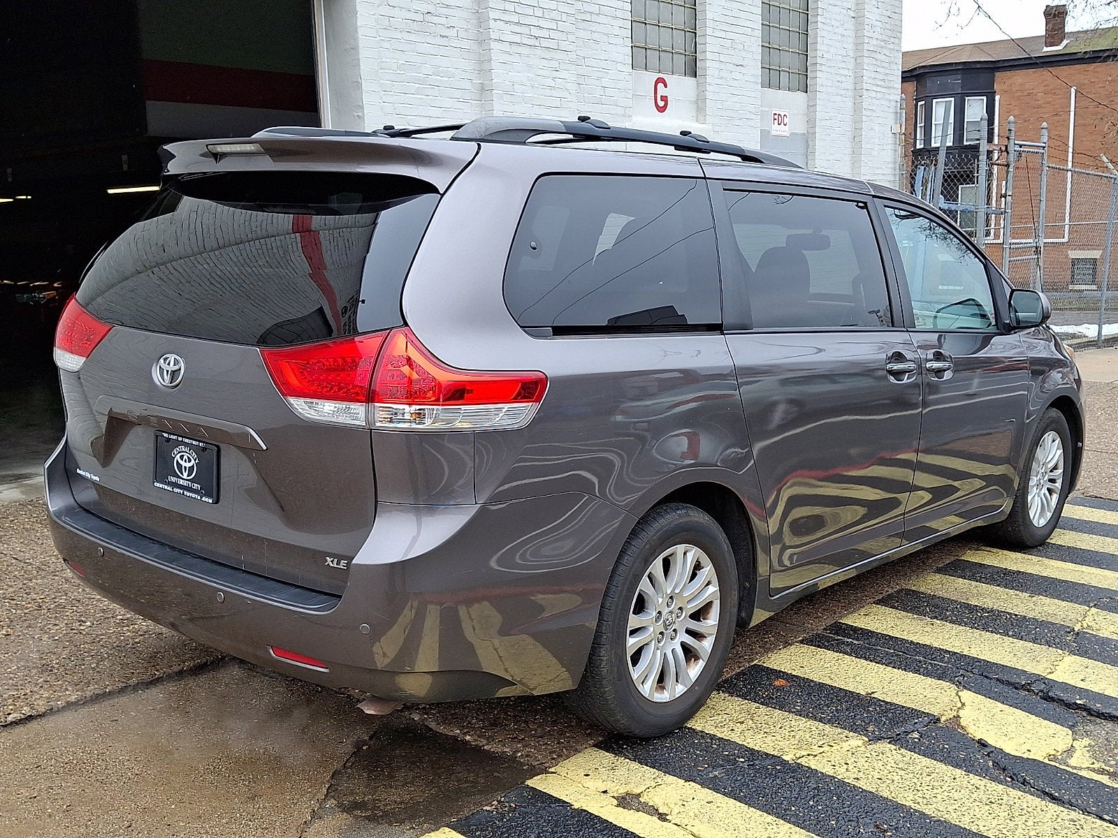 2013 Toyota Sienna XLE
