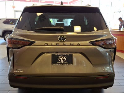 2026 Toyota Sienna XLE