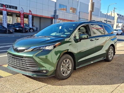 2026 Toyota Sienna XLE