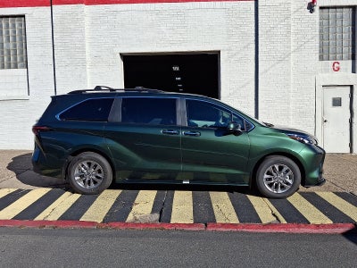 2026 Toyota Sienna XLE