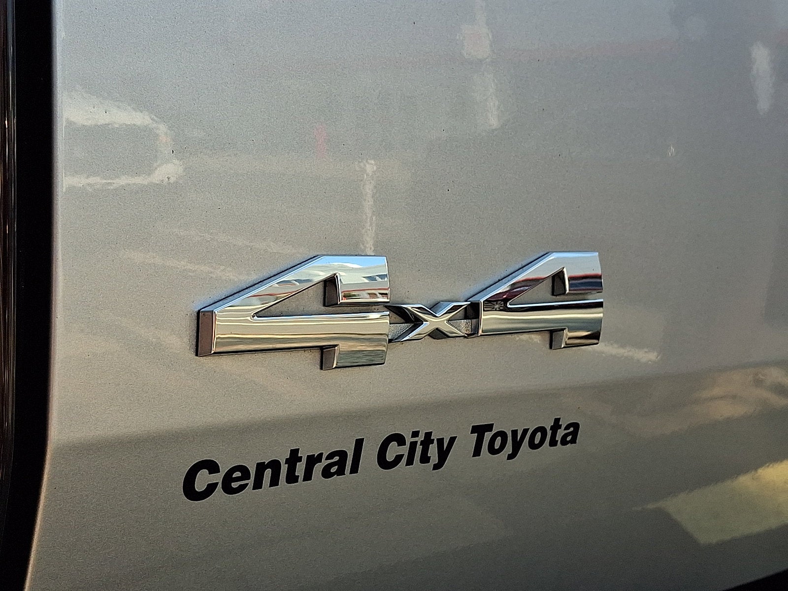 2023 Toyota Tundra 4WD SR5