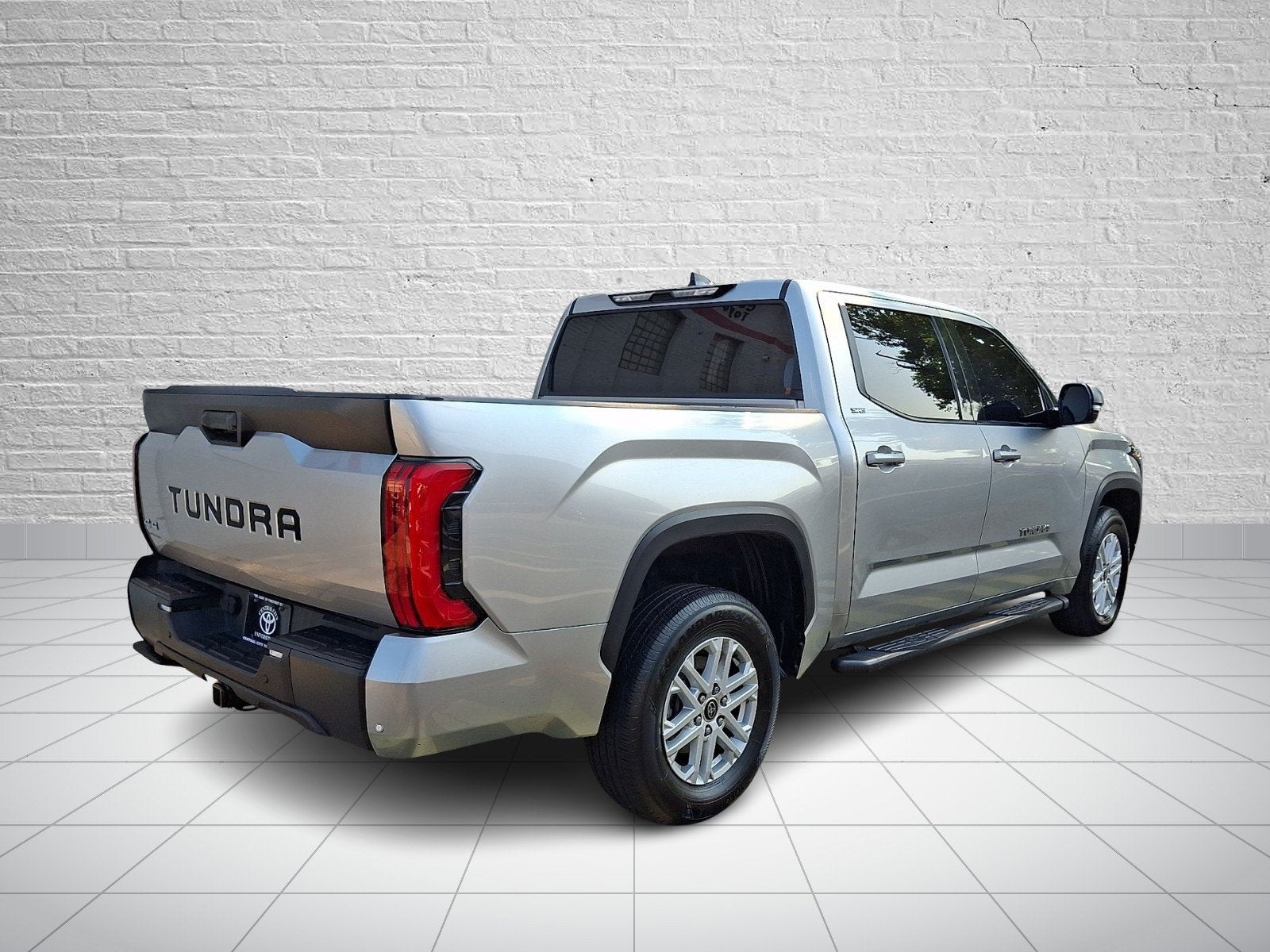 2023 Toyota Tundra 4WD SR5