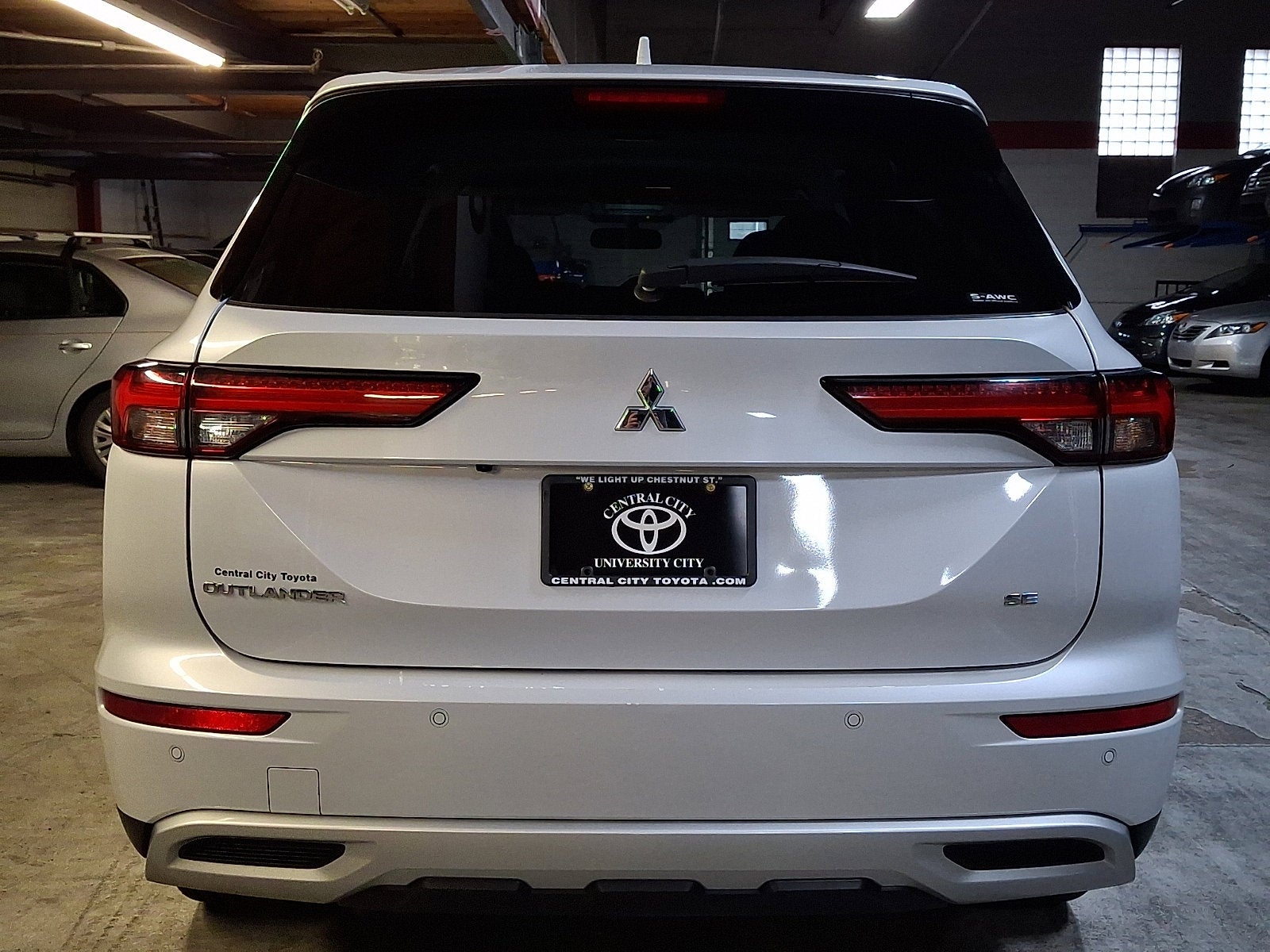 2024 Mitsubishi Outlander SE