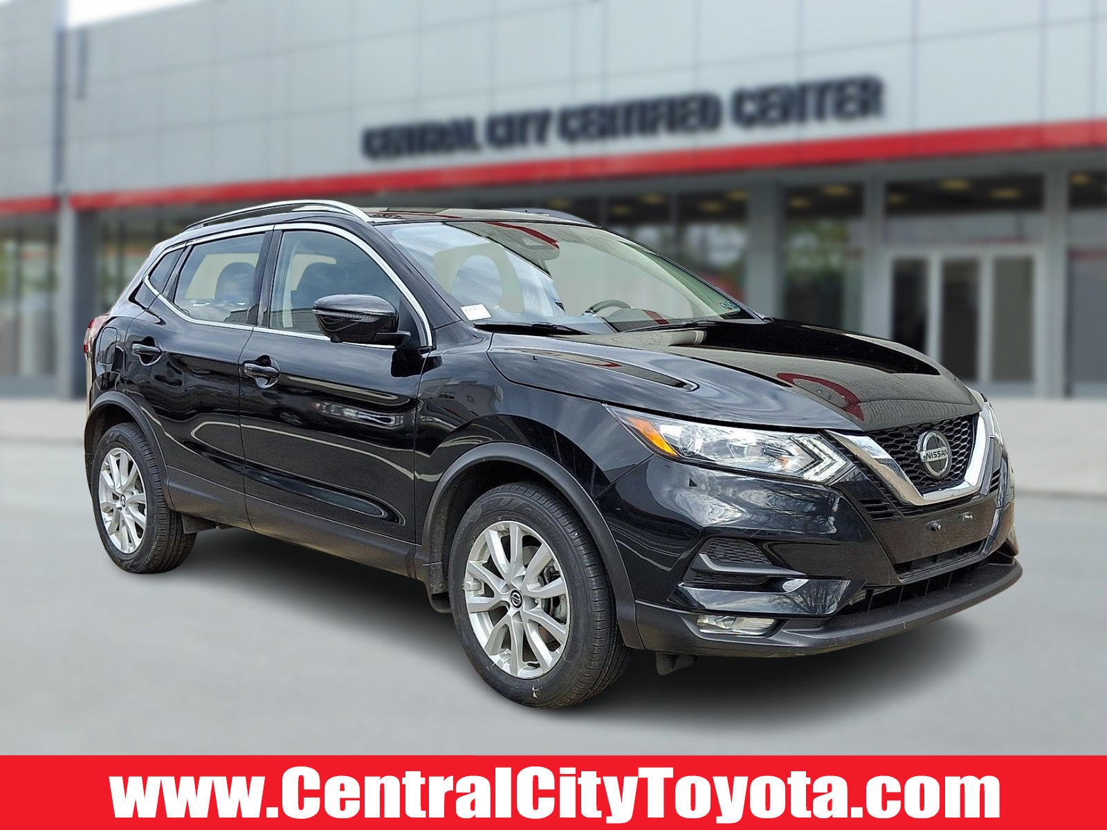 2022 Nissan Rogue Sport SV