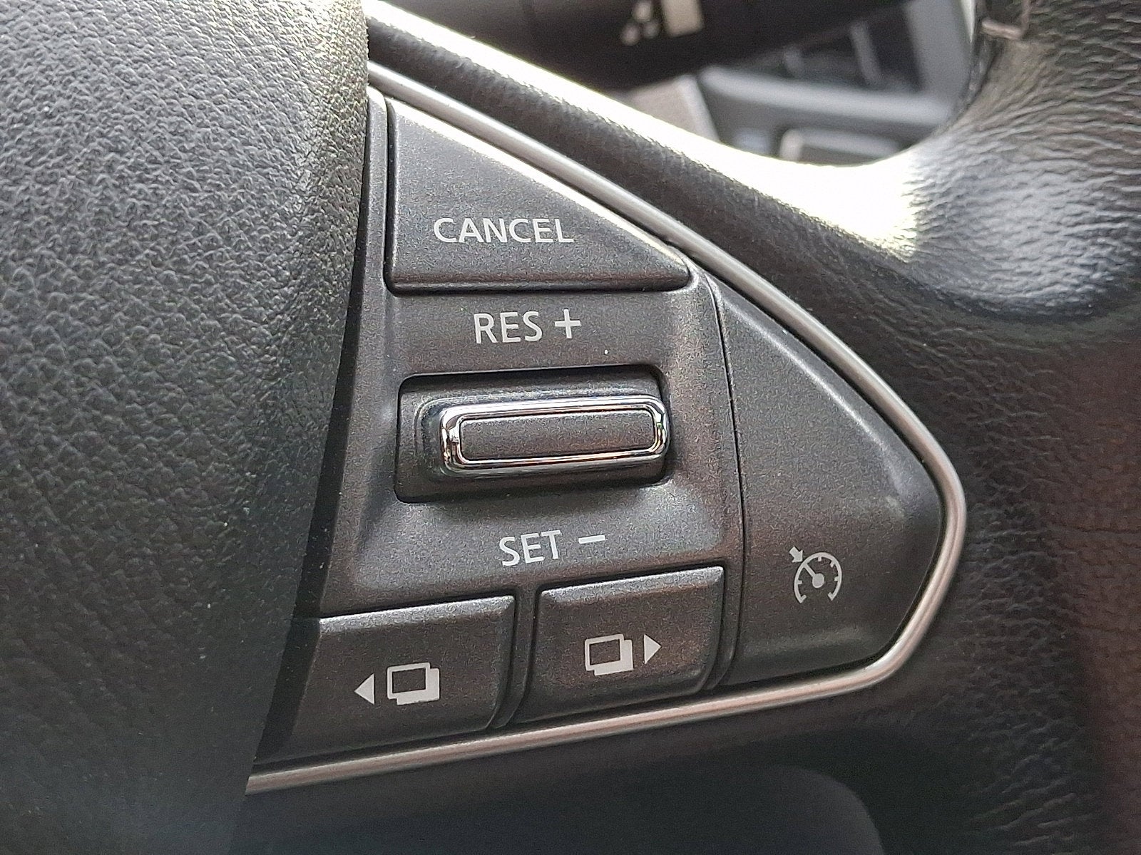 2017 INFINITI Q50 3.0t Signature Edition