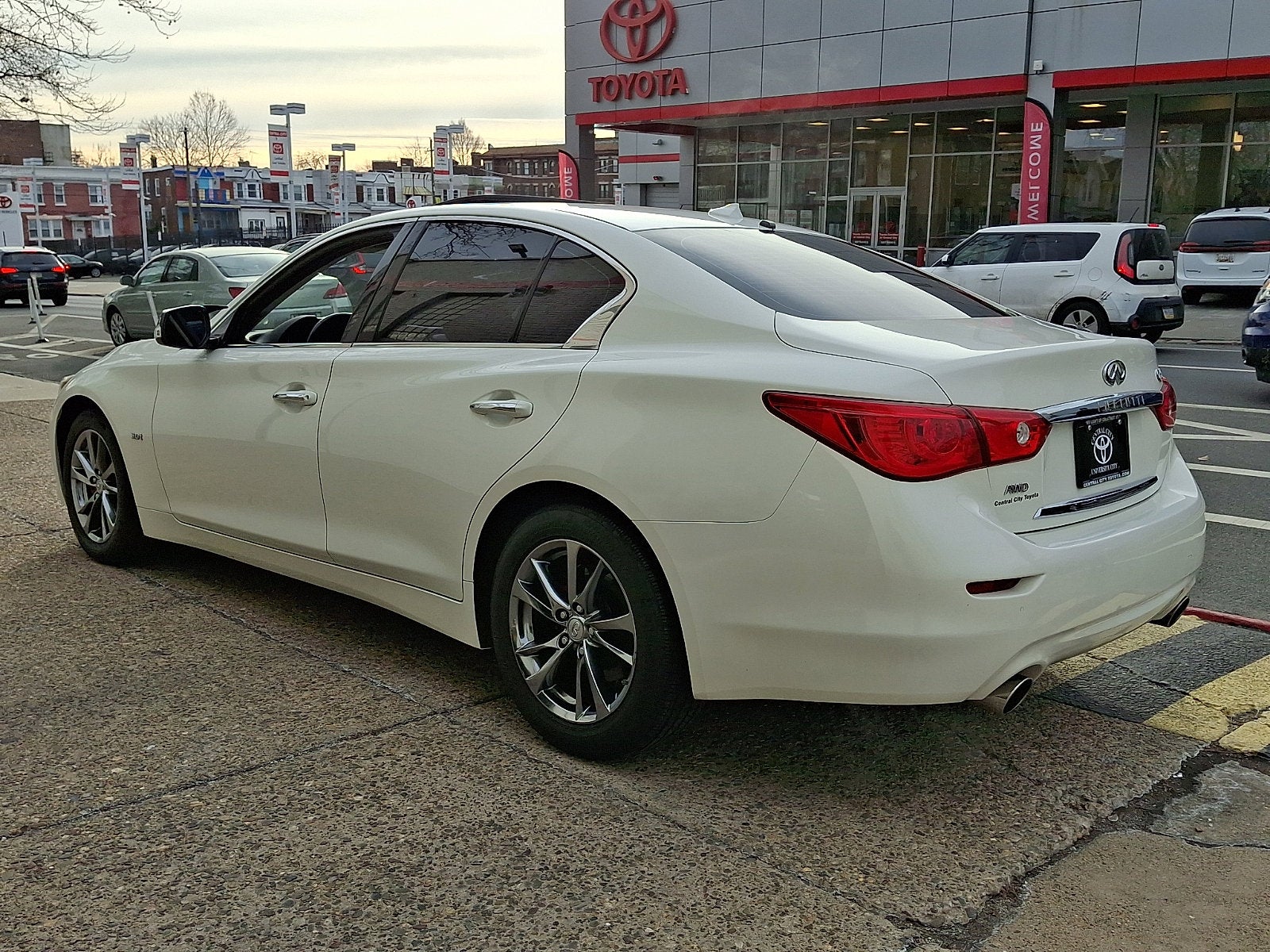 2017 INFINITI Q50 3.0t Signature Edition