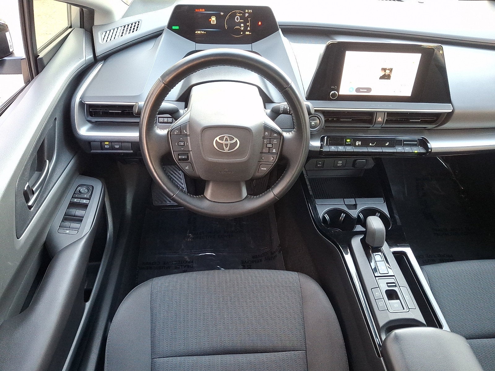 2024 Toyota Prius LE