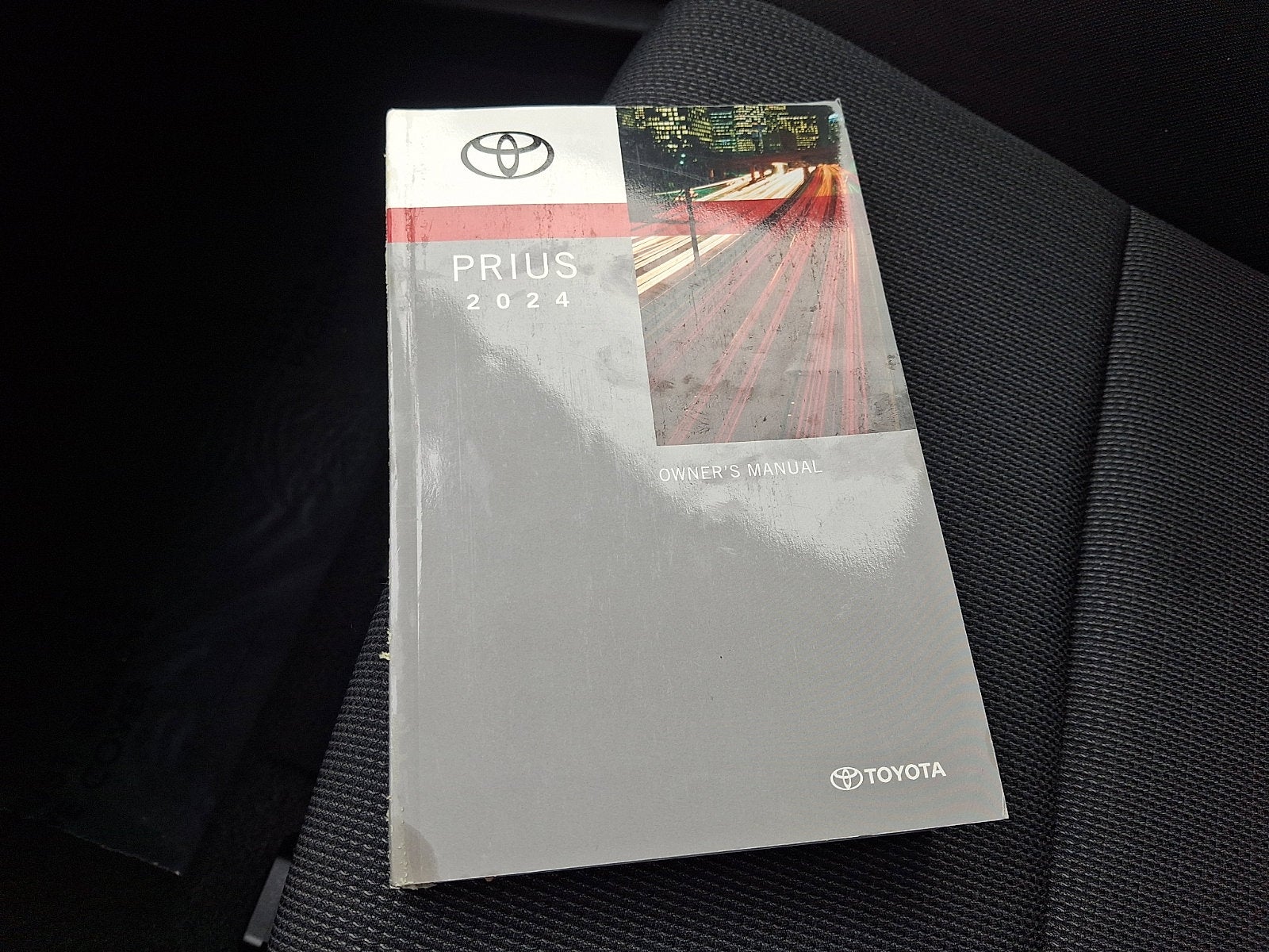 2024 Toyota Prius LE