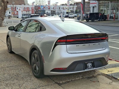 2025 Toyota Prius LE