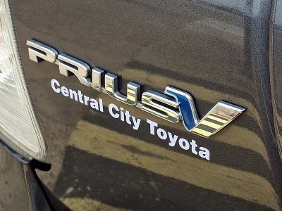 2013 Toyota Prius v Two