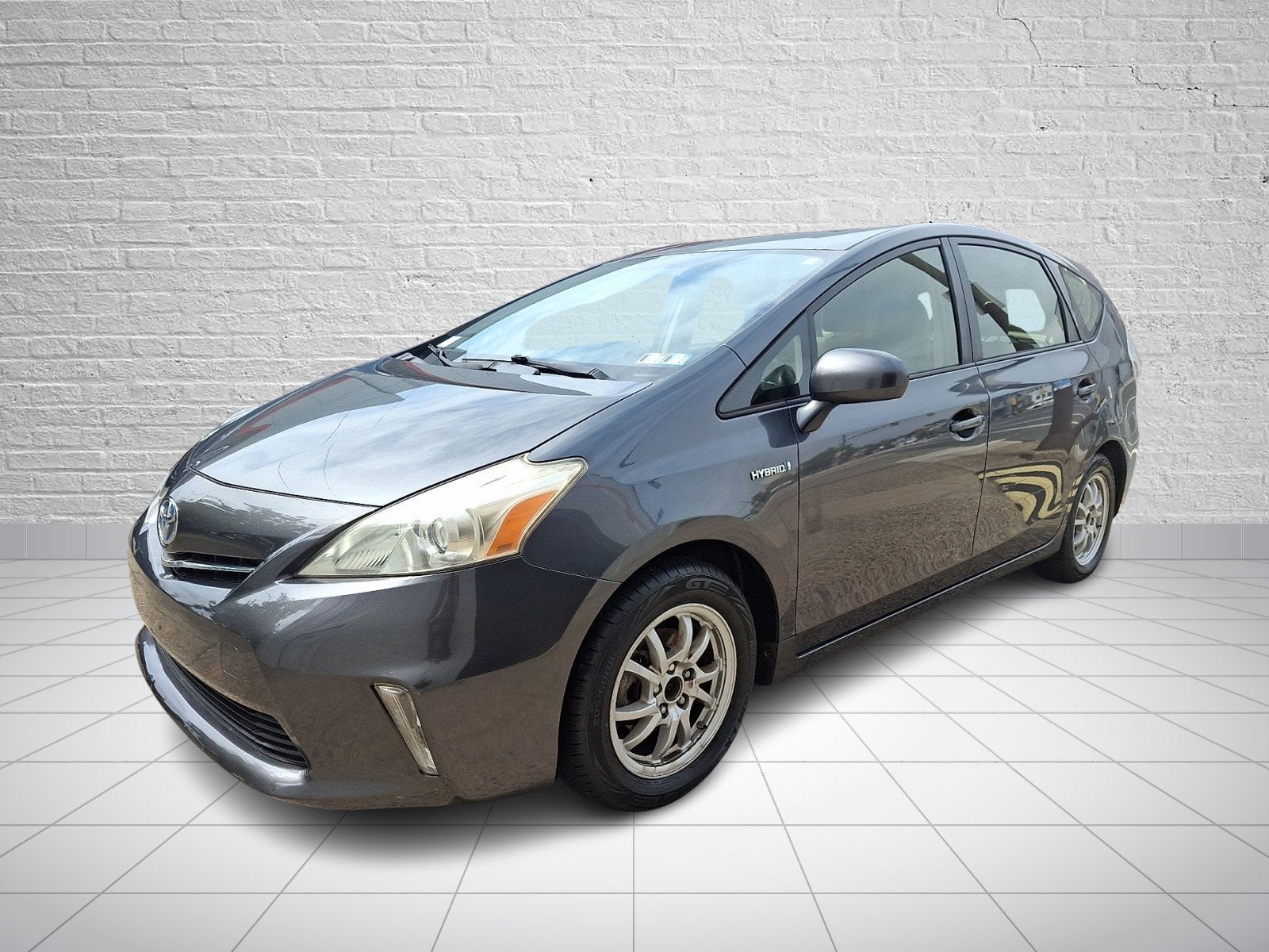2013 Toyota Prius v Two