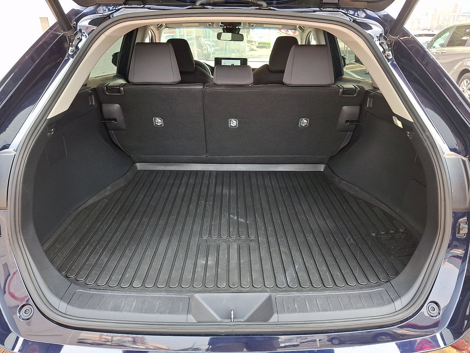 2023 Toyota Venza LE