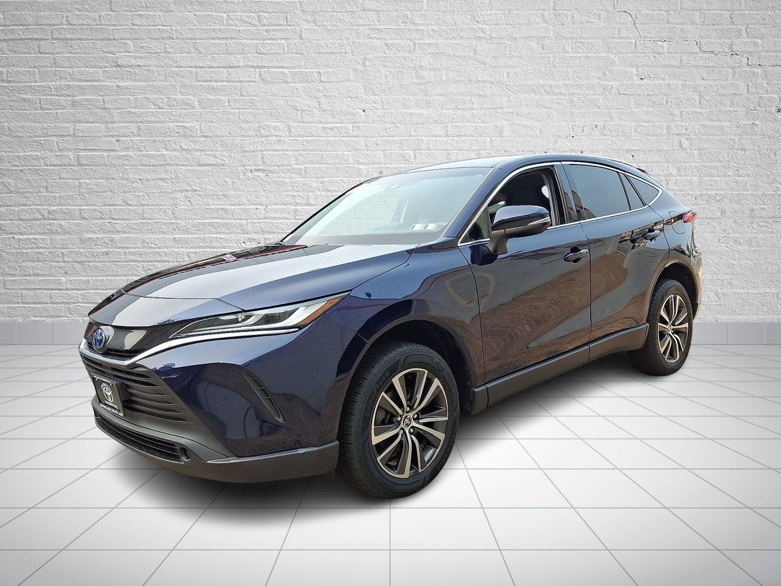 2023 Toyota Venza LE