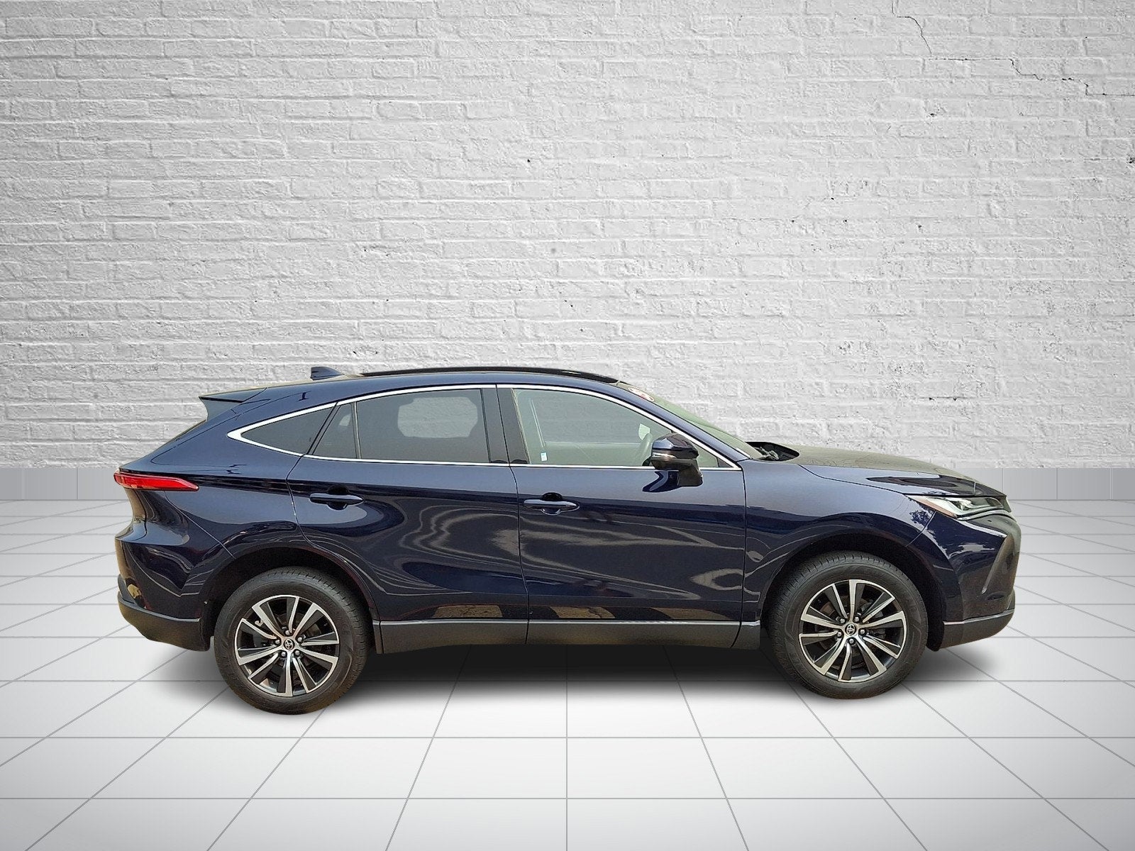 2023 Toyota Venza LE