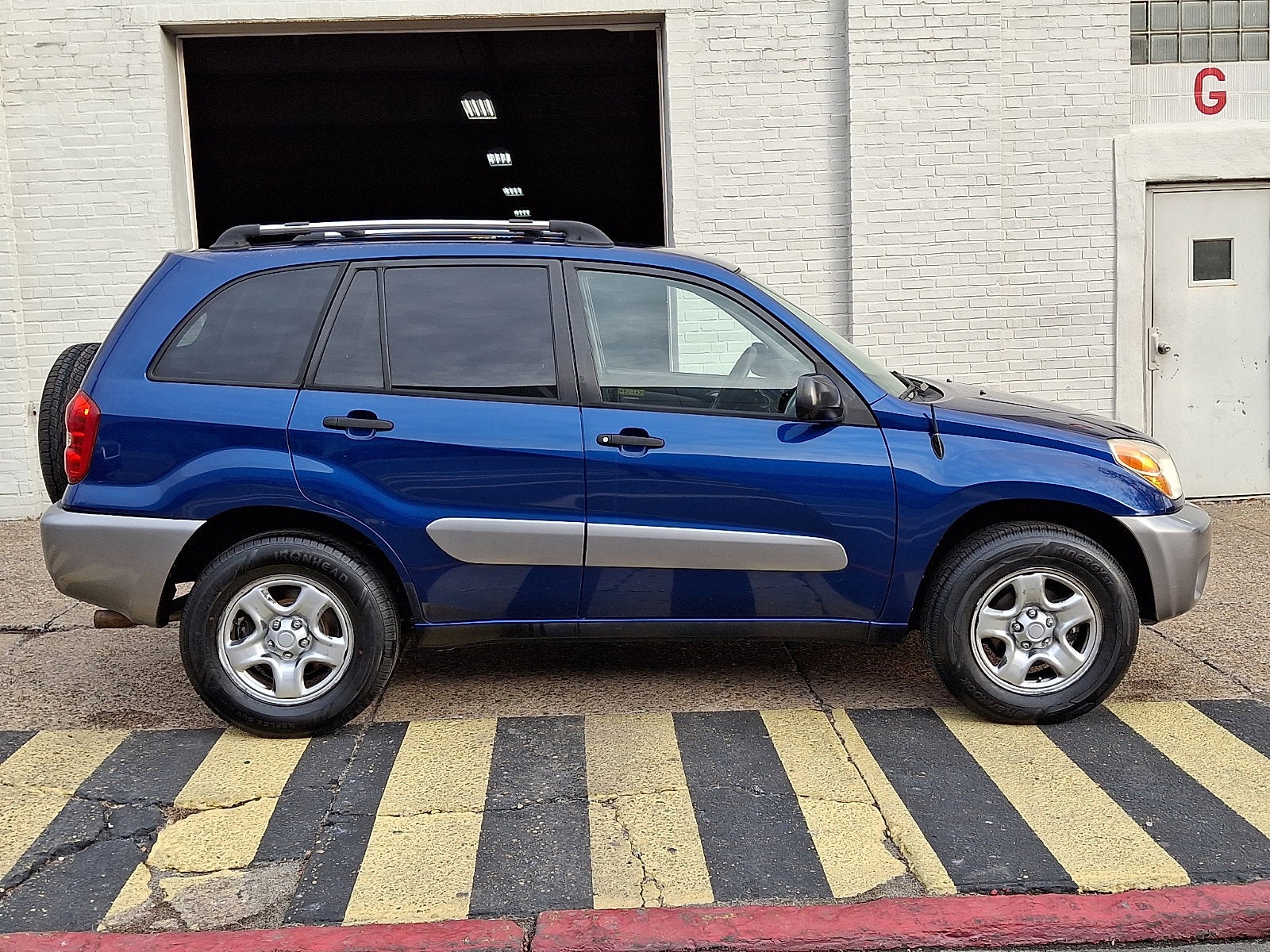 2005 Toyota RAV4 Base