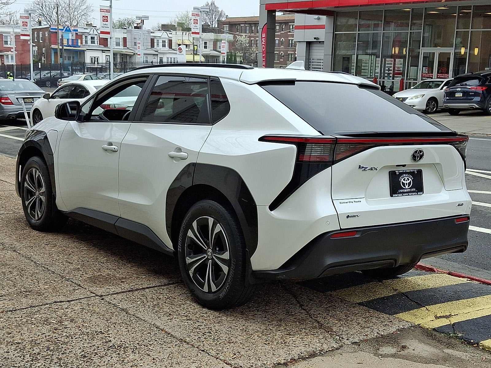 2024 Toyota bZ4X XLE
