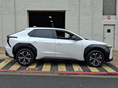 2024 Toyota bZ4X XLE