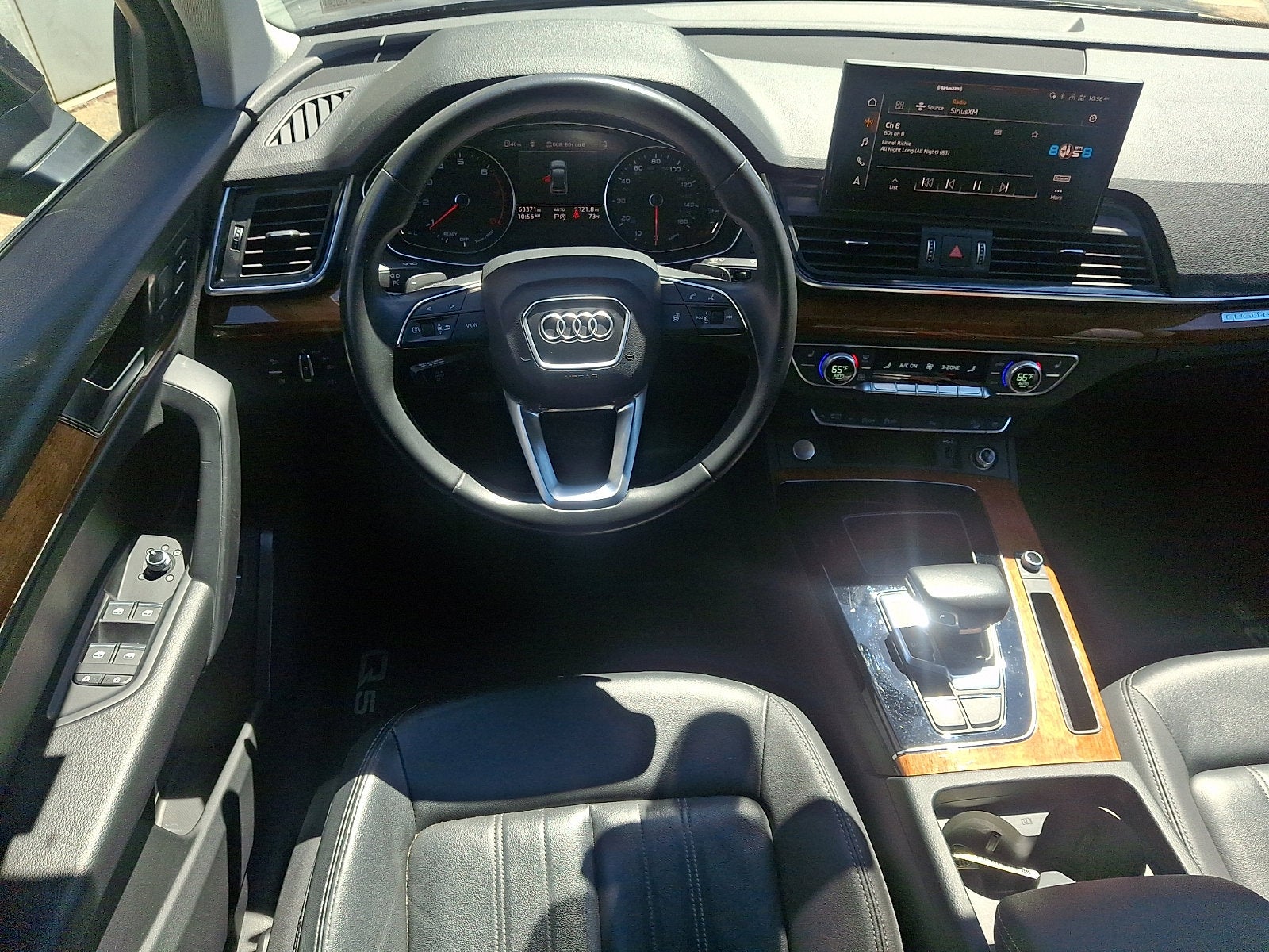 2023 Audi Q5 S line Premium