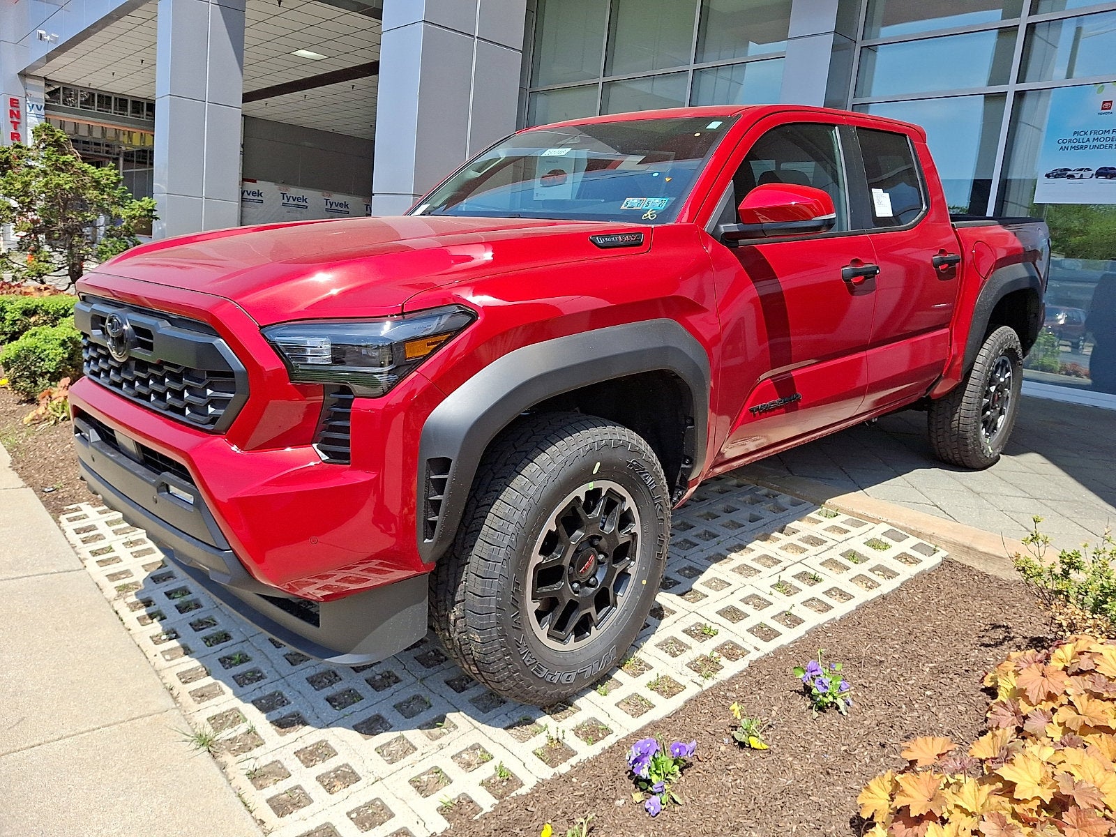 2026 Toyota Tacoma i-FORCE MAX Tacoma TRD Off-Road