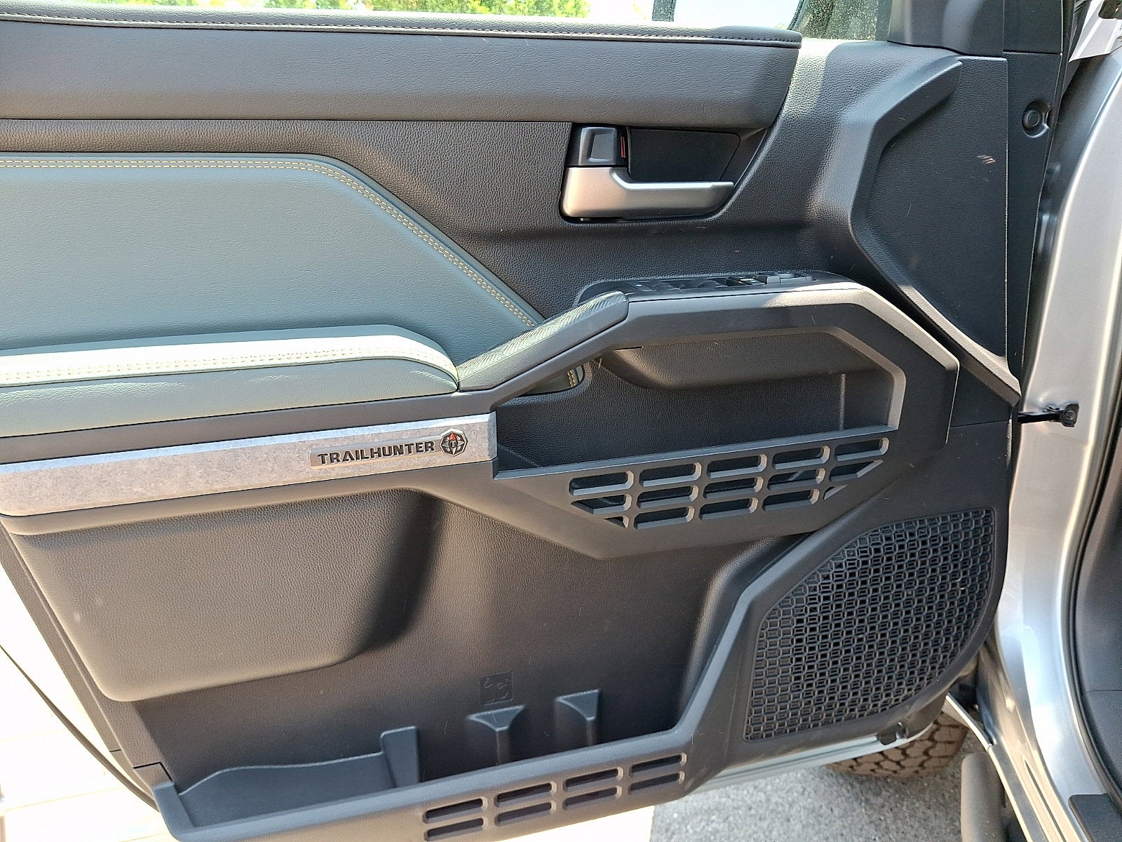 2026 Toyota Tacoma i-FORCE MAX Trailhunter