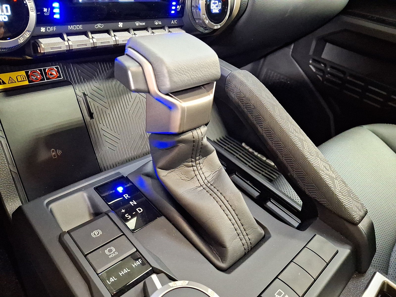 2026 Toyota Tacoma Limited - Photo 11