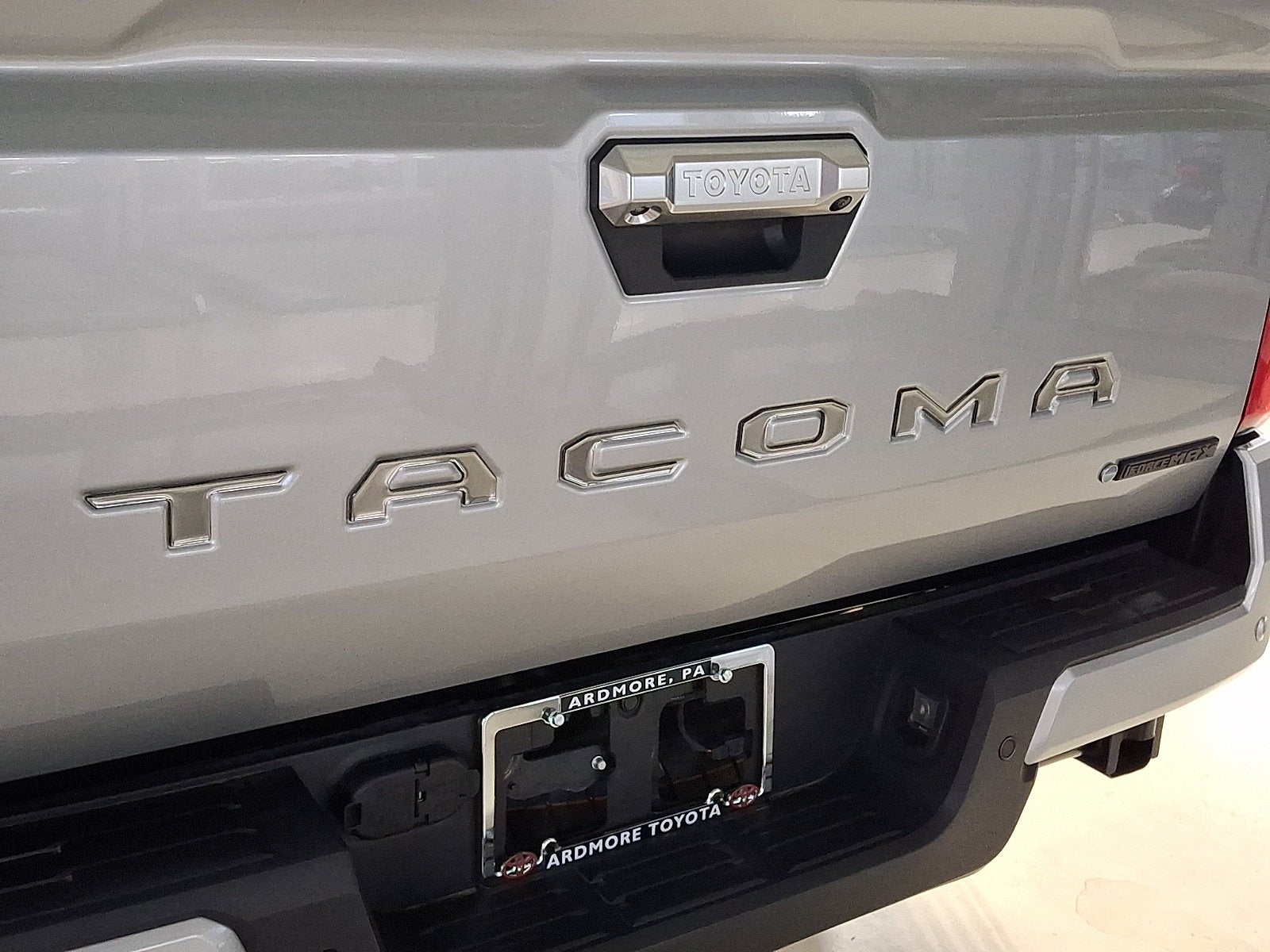 2026 Toyota Tacoma Limited - Photo 19