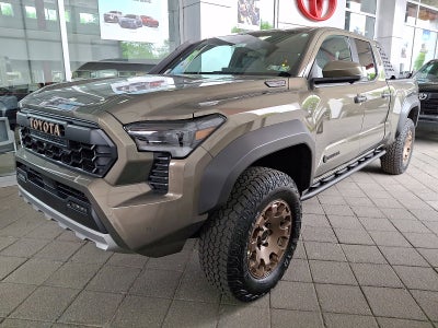 2026 Toyota Tacoma i-FORCE MAX Trailhunter