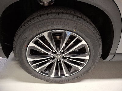 2026 Toyota Grand Highlander Hybrid MAX Platinum