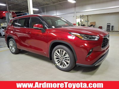 2026 Toyota Highlander Hybrid Platinum