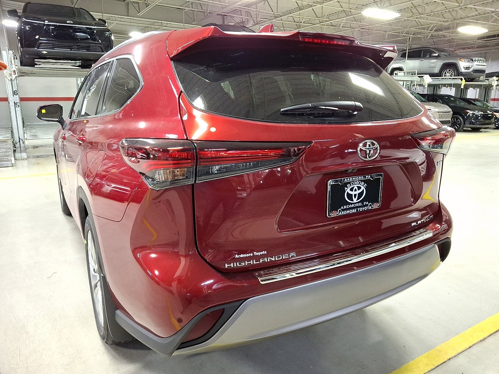 2026 Toyota Highlander Hybrid Platinum