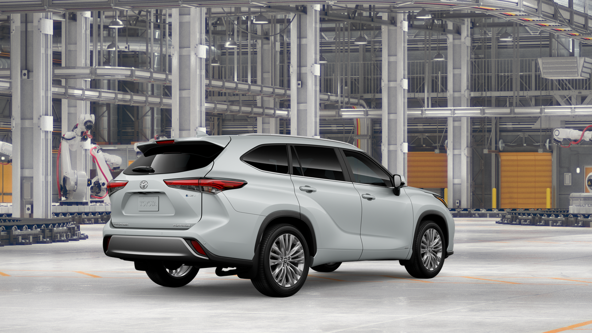 2026 Toyota Highlander Hybrid Platinum
