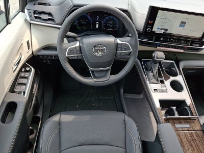 2026 Toyota Sienna Platinum