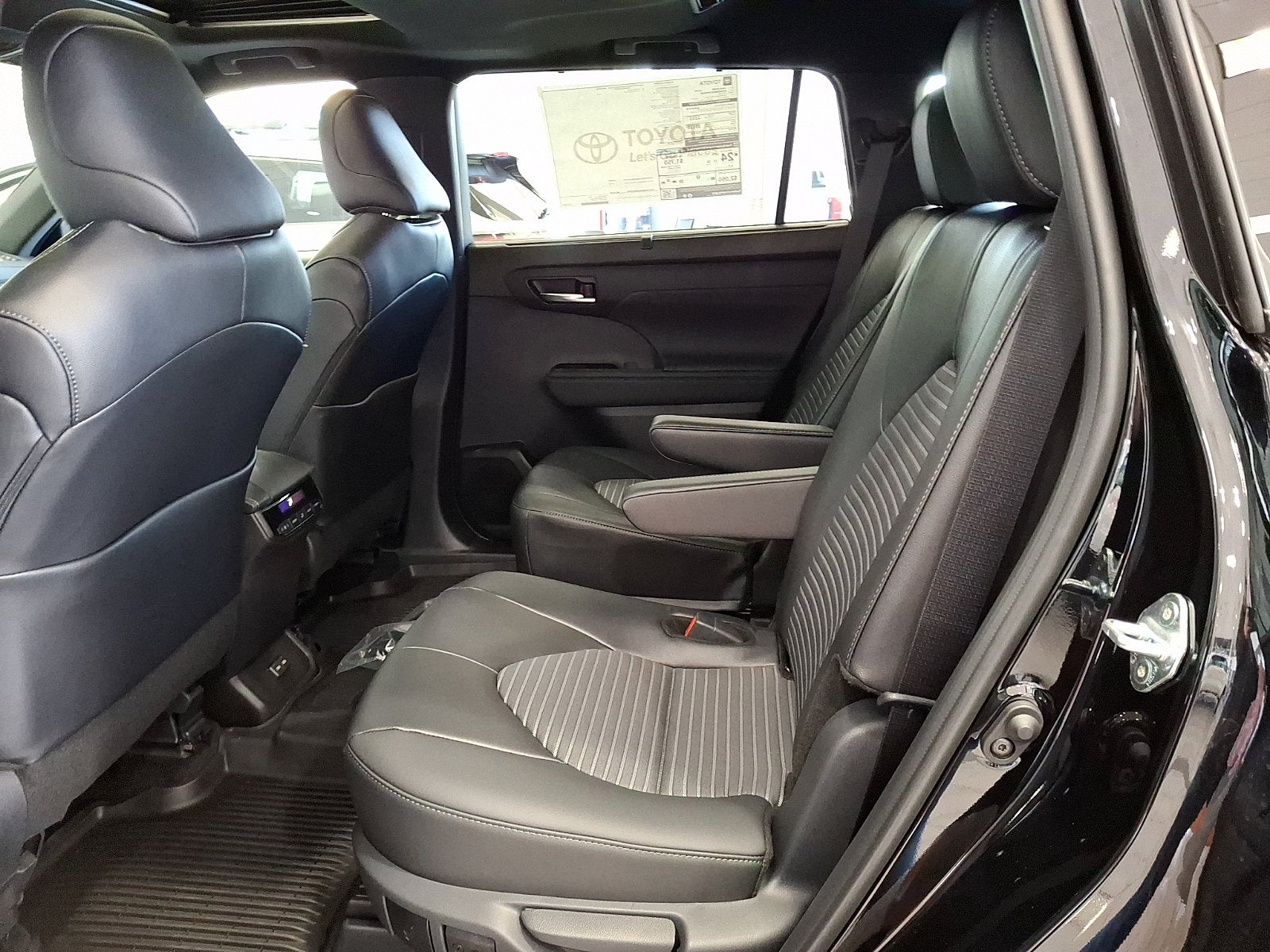 2026 Toyota Highlander XSE