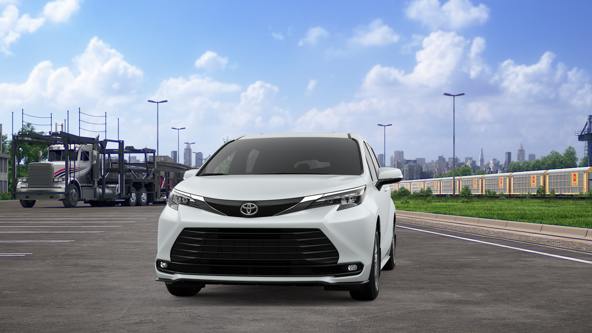 2026 Toyota Sienna XLE