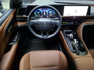 2026 Toyota Toyota Crown Signia Limited