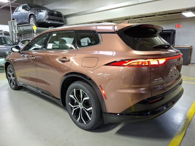 2025 Toyota Toyota Crown Signia XLE