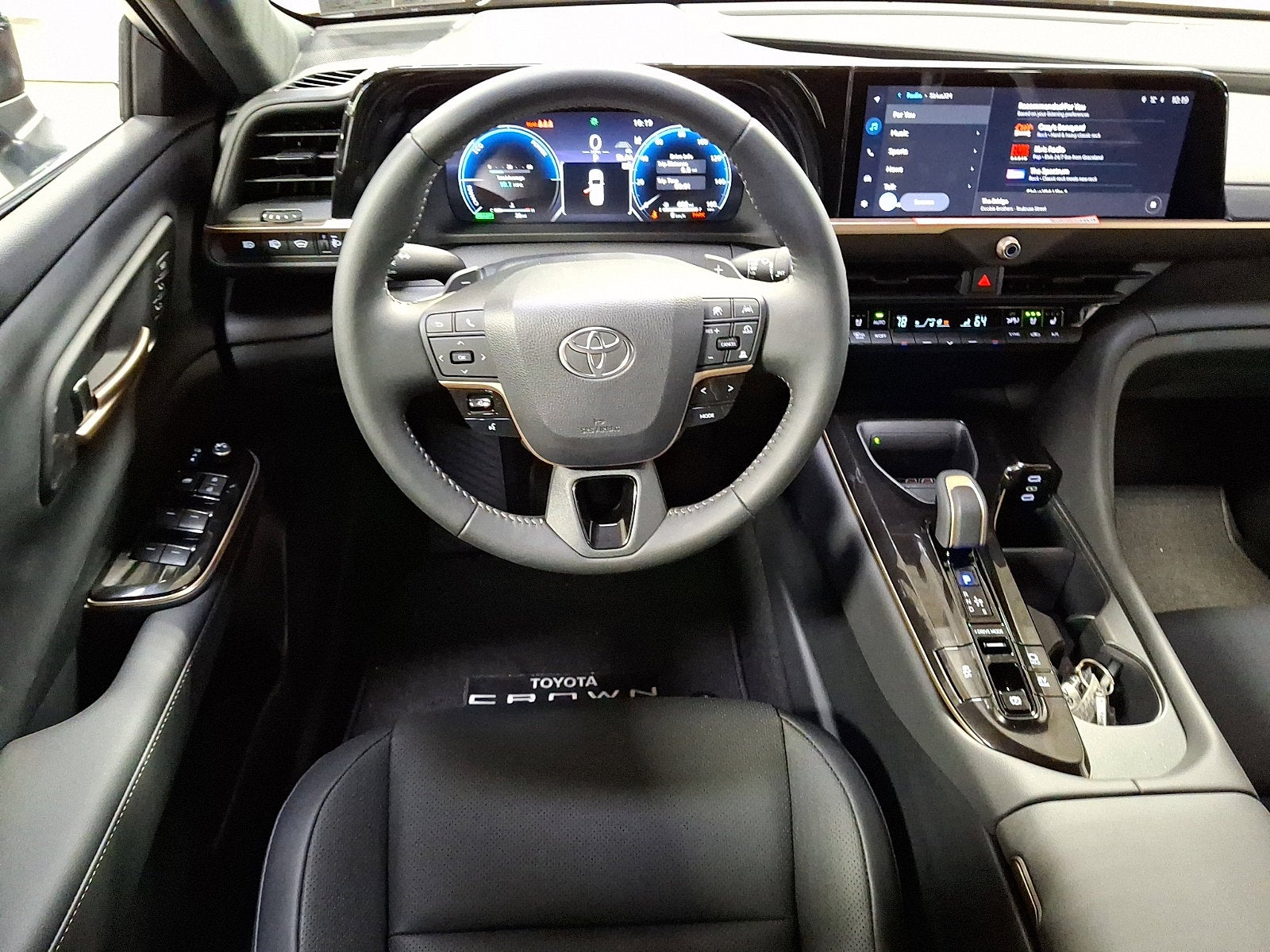 2025 Toyota Toyota Crown Signia XLE