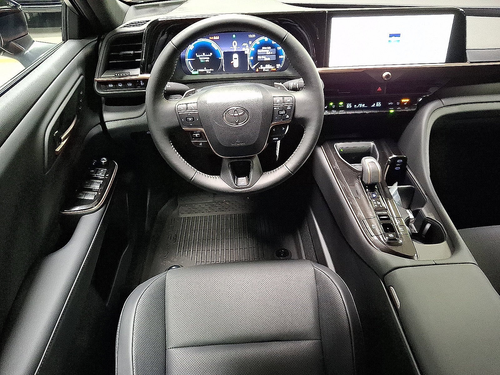 2026 Toyota Toyota Crown Signia XLE