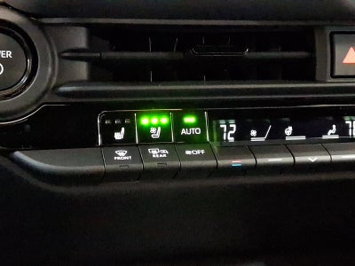 2026 Toyota Toyota Crown Signia XLE