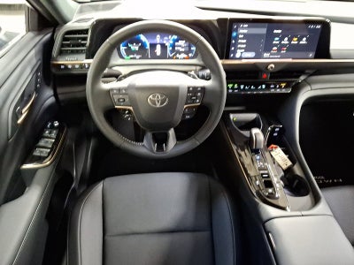 2026 Toyota Toyota Crown Signia XLE