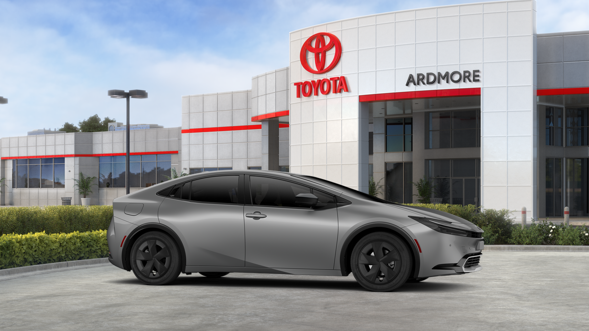 2026 Toyota Prius Plug-in Hybrid SE
