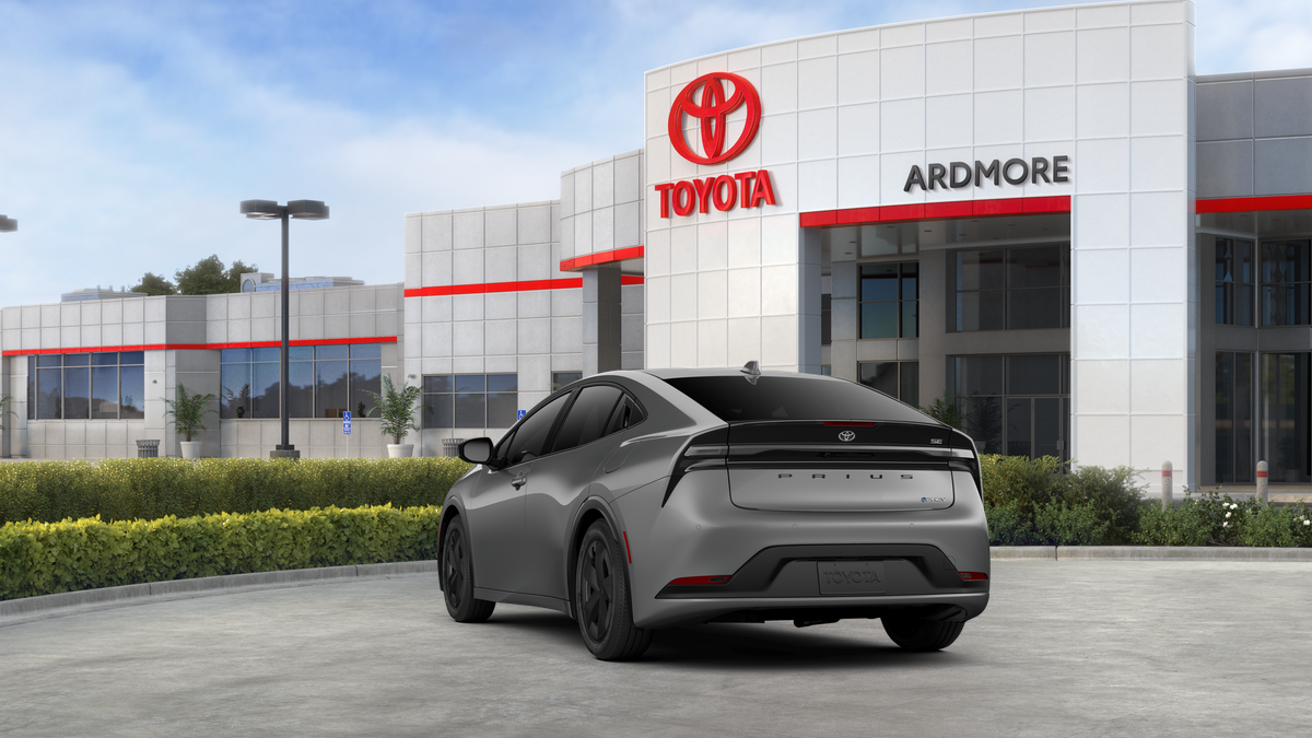 2026 Toyota Prius Plug-in Hybrid SE
