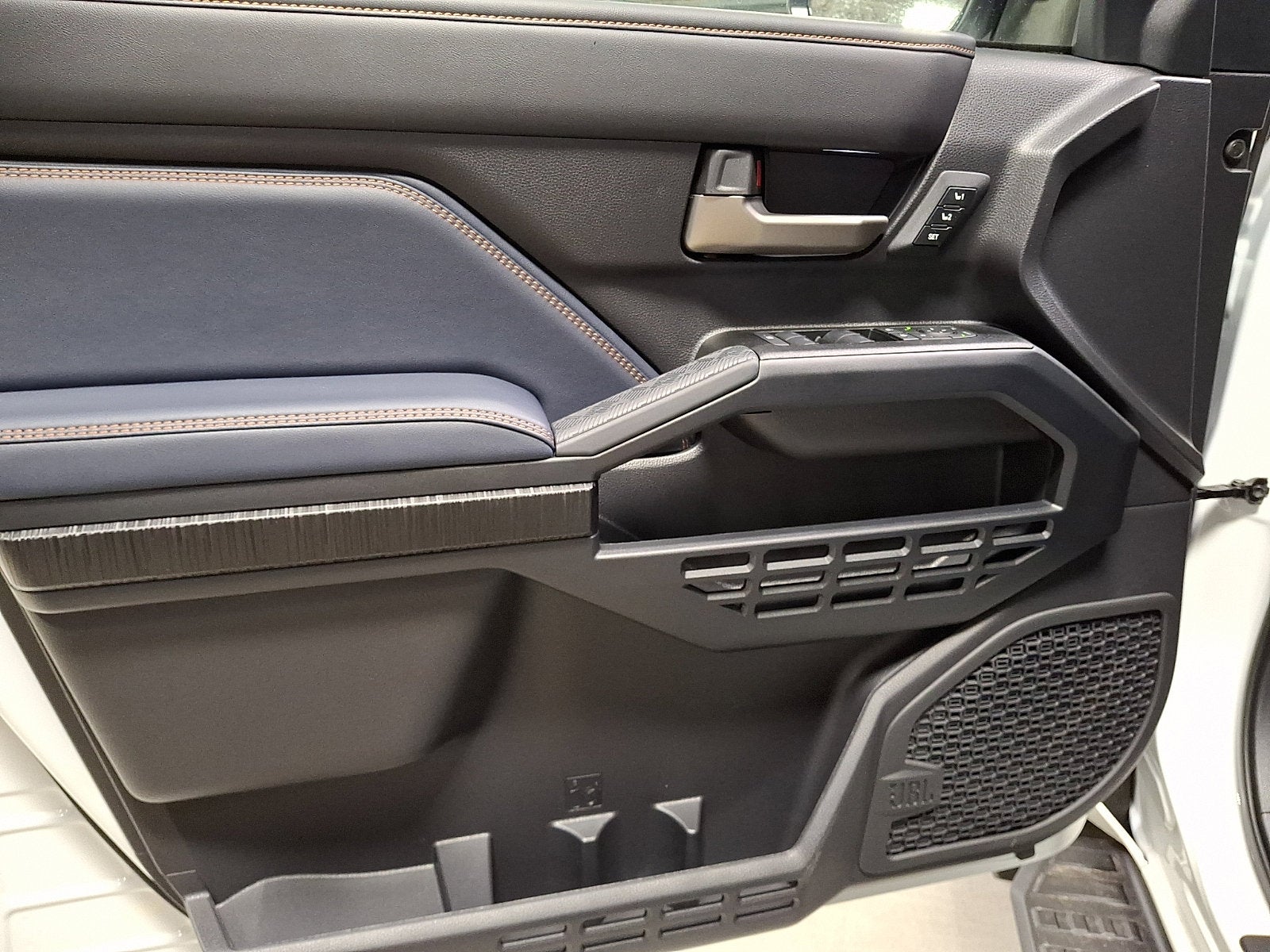 2026 Toyota 4Runner i-FORCE MAX 4Runner Platinum