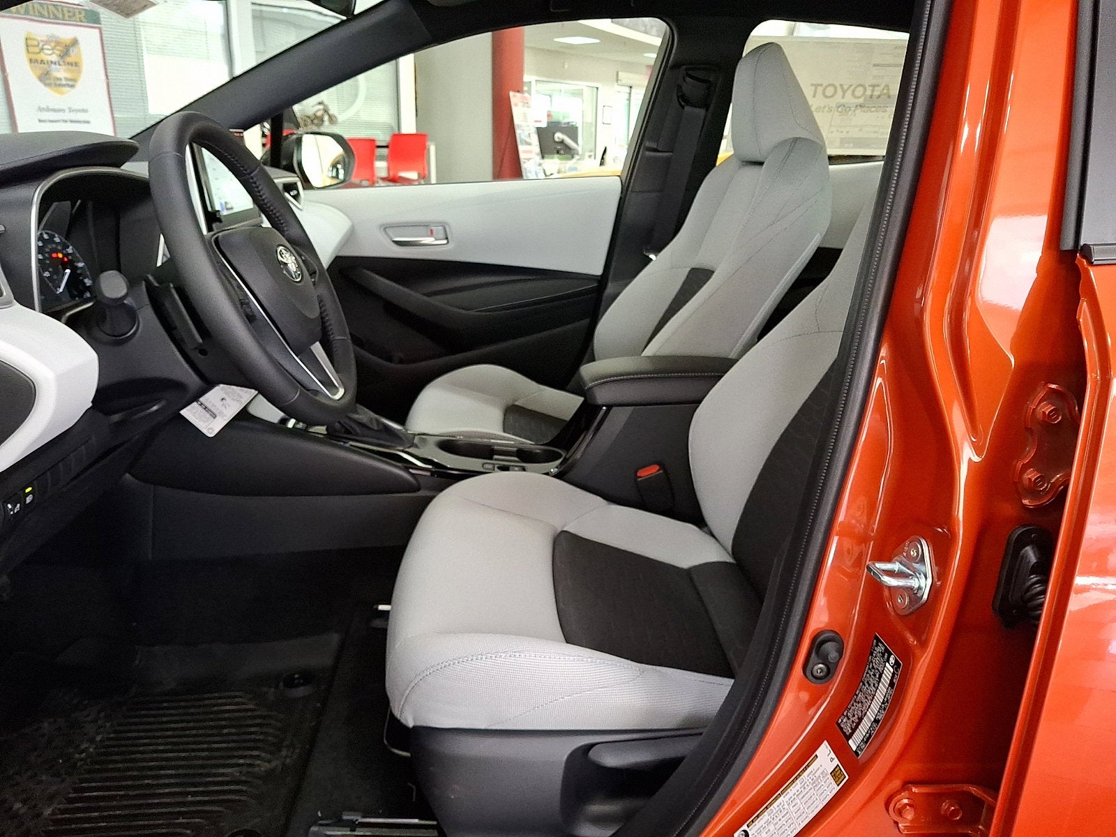 2026 Toyota Corolla Hatchback SE